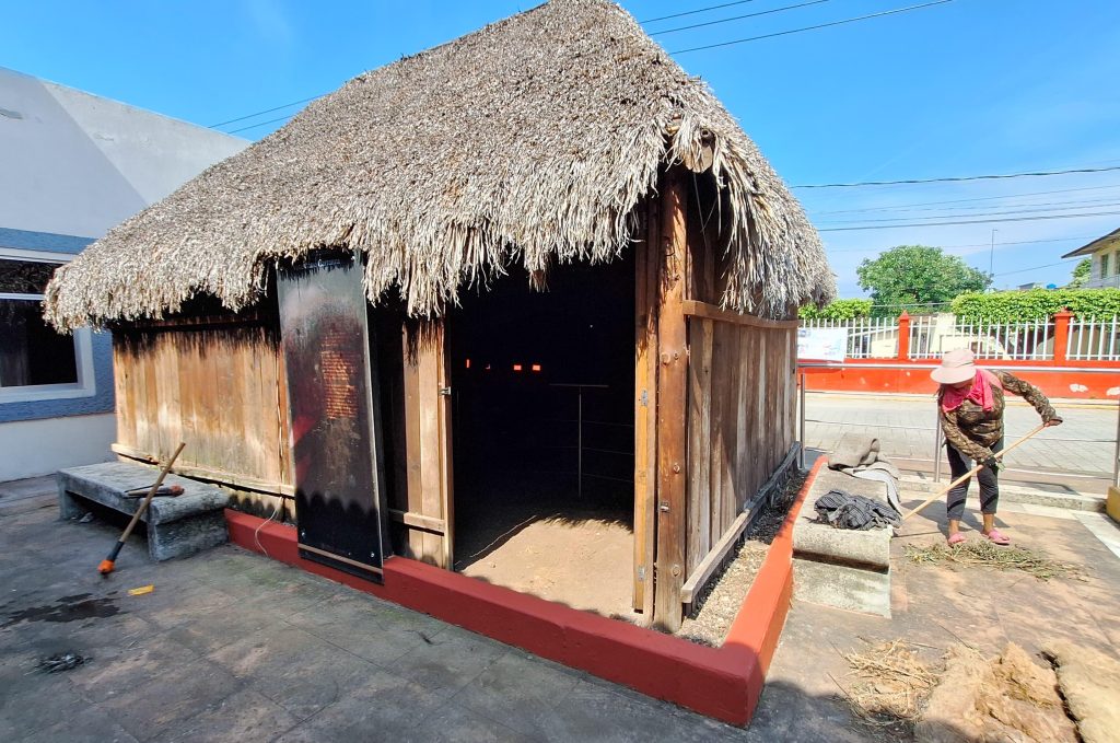 FAENA COMUNITARIA EN TLAXCALANTONGO EN EL MARCO DEL 105 ANIVERSARIO LUCTUOSO DE DON VENUSTIANO CARRANZA