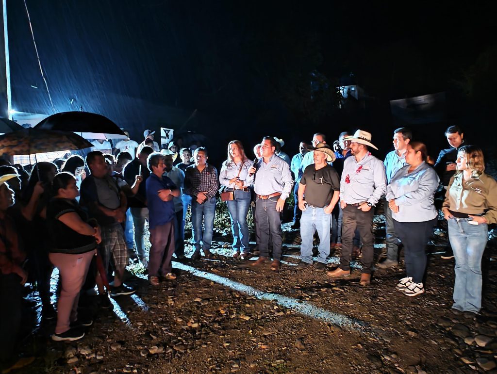 INVIERTE AYUNTAMIENTO DE XICOTEPEC MÁS DE 11 MDP EN 7 OBRAS