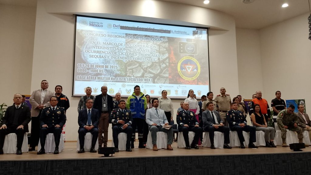 SE CAPACITA PROTECCIÓN CIVIL ANTE TEMPORADA DE HURACANES Y CICLONES TROPICALES