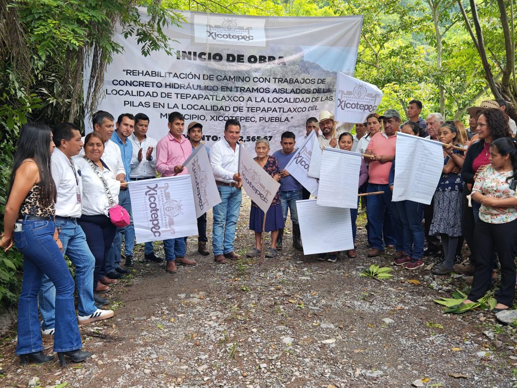 REHABILITARÁN CAMINO TEPAPATLAXCO – LAS PILAS CON TRAMOS DE CONCRETO PARA MEJORAR EL ACCESO