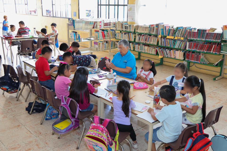 NIÑAS Y NIÑOS IMAGINAN Y APRENDEN EN CURSO DE VERANO DE BIBLIOTECAS
