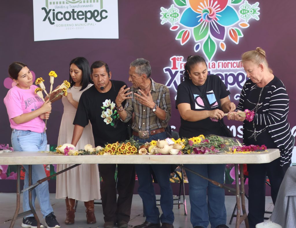 DON HERMENEGILDO, GUARDIÁN DE TRADICIONES QUE PERSISTEN Y SE DIFUNDEN EN LA PRIMERA FERIA DE LA FLORICULTURA