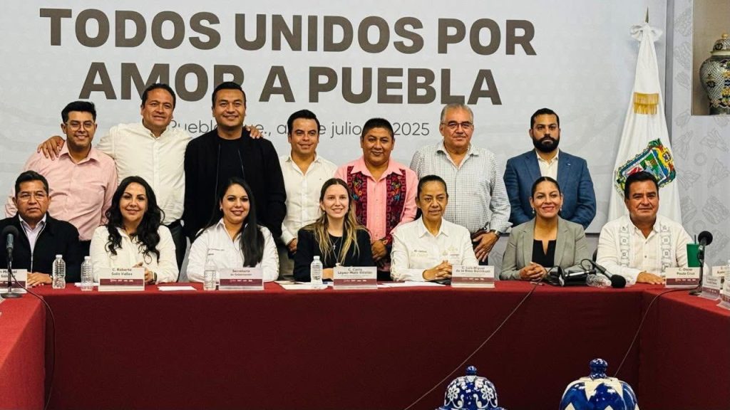 PARTICIPA XICOTEPEC EN REUNIÓN PARA FORTALECER NOMBRAMIENTO DE PUEBLO MÁGICO