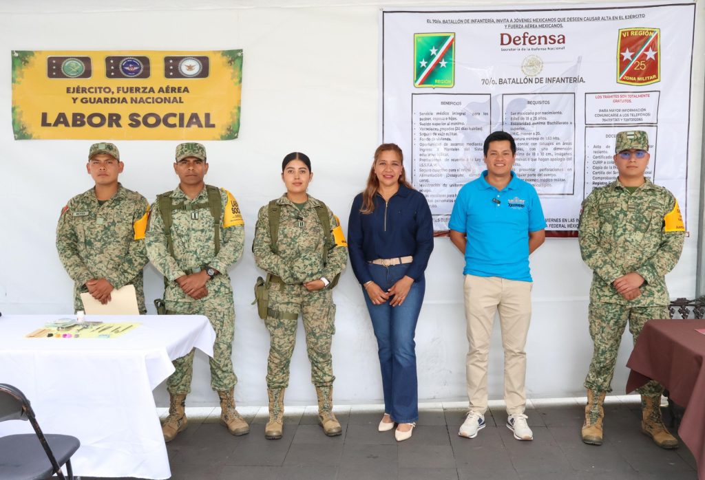 REALIZA SEDENA LABOR SOCIAL EN XICOTEPEC