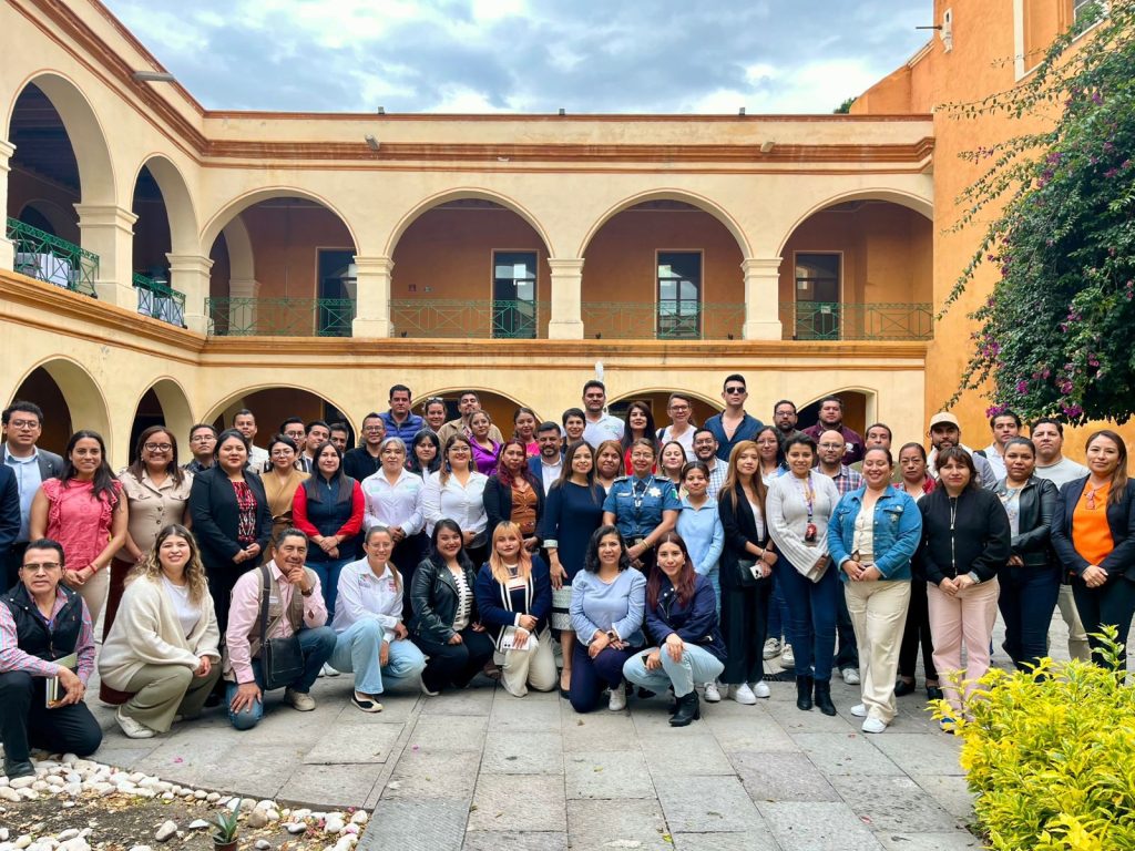 SE CAPACITA TURISMO EN ÉTICA PARA LA FUNCIÓN PÚBLICA CON DEPENDENCIAS ESTATALES