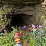 CONMEMORAN DÍA DE LA JUVENTUD CON RUTA DE SENDERISMO