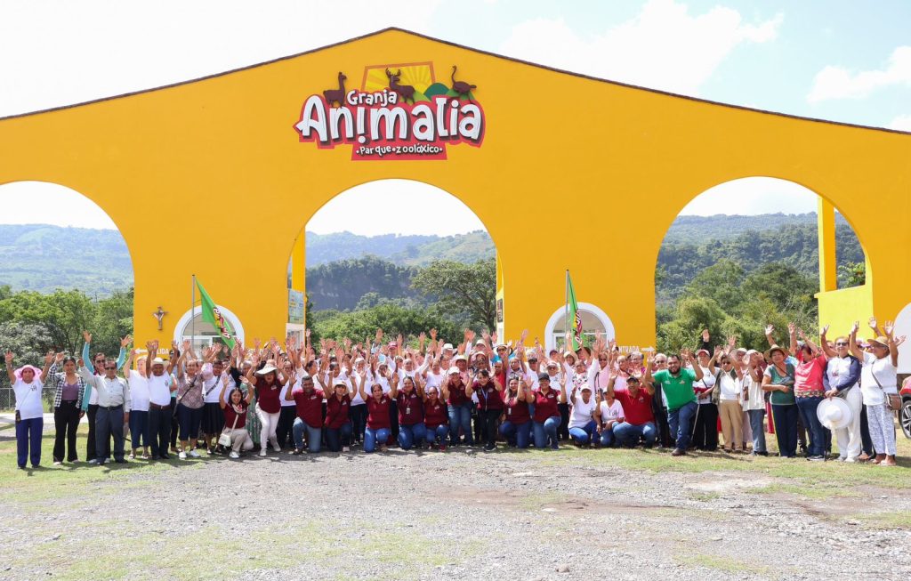 DIF CELEBRA A LOS ADULTOS MAYORES EN EL DÍA DEL ABUELO