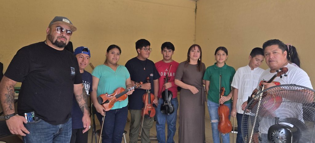 CULTURA IMPULSA TALLER DE SON HUASTECO CON NIÑOS Y JÓVENES