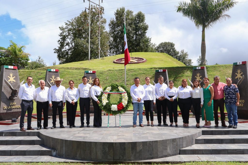 XICOTEPEC HONRA LA HAZAÑA DE LOS NIÑOS HÉROES CON VALOR Y LEALTAD
