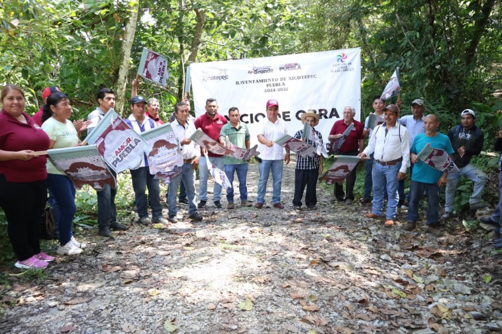 INICIA PRIMERA ETAPA DE PAVIMENTACIÓN EN CALLE PRINCIPAL DE IXTEPEC