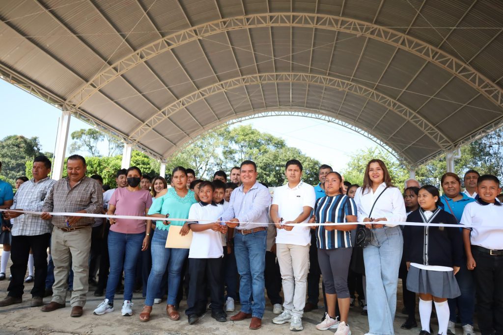 INAUGURAN TECHADO DE CANCHA EN TELESECUNDARIA DE SANTA RITA