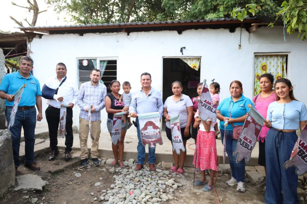 INICIA CONSTRUCCIÓN DE TECHOS DIGNOS PARA 450 FAMILIAS DE XICOTEPEC