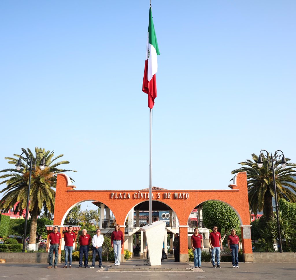 CONMEMORAN 115 AÑOS DE LA REVOLUCIÓN MEXICANA CON CEREMONIA CÍVICA