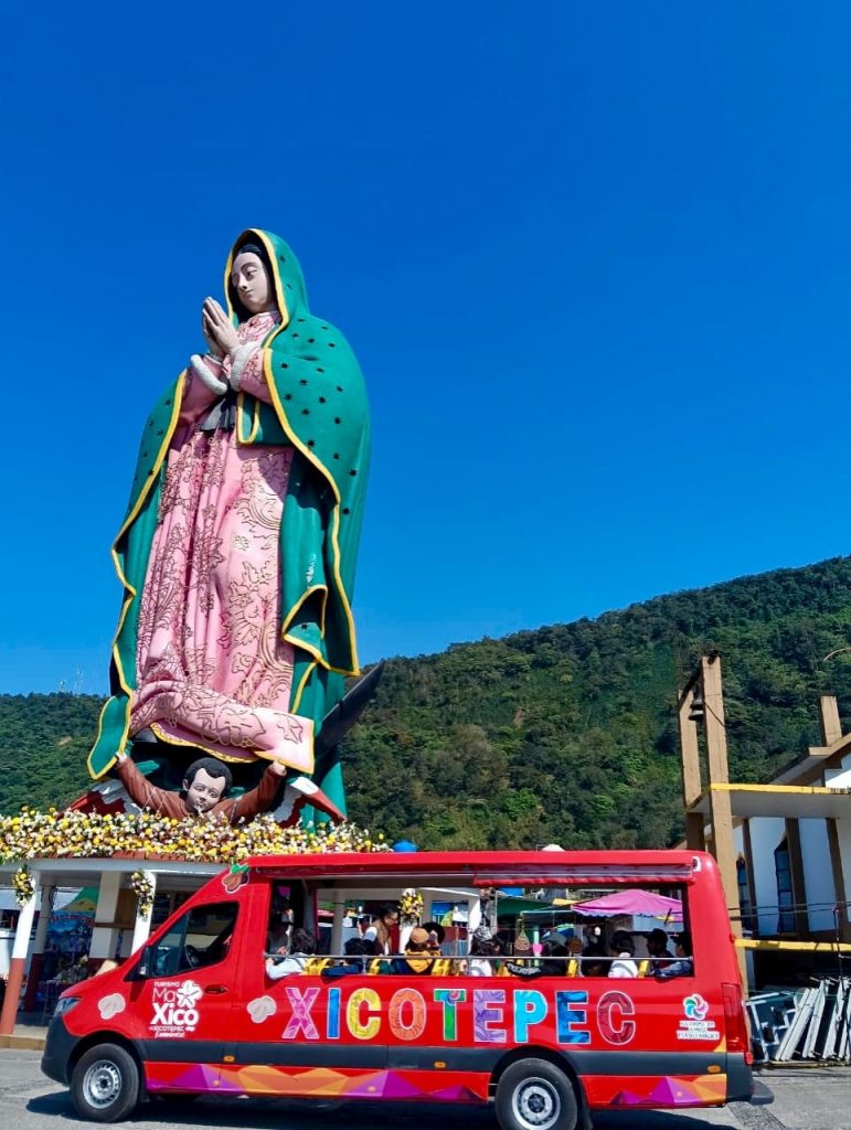 REALIZAN PRIMERA RUTA DEL TURIBUS POR SITIOS EMBLEMÁTICOS