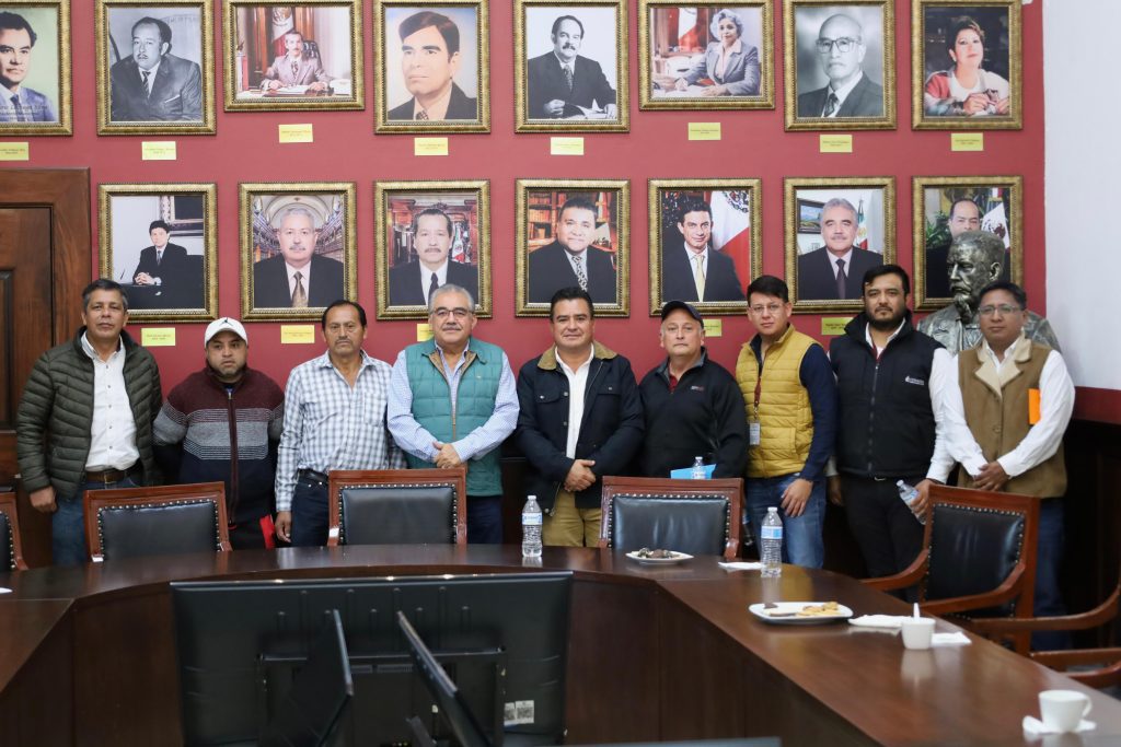 XICOTEPEC Y HUAUCHINANGO COLABORAN PARA GARANTIZAR ABASTO DE AGUA