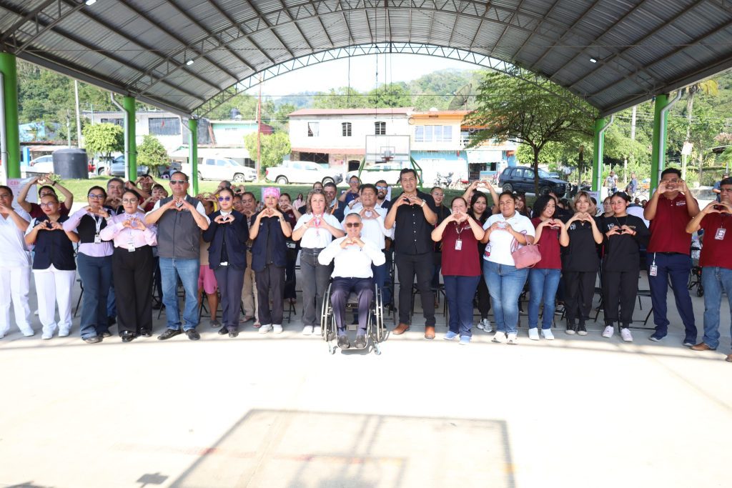 POR AMOR A LAS FAMILIAS, JORNADA DEL SEDIF LLEGA A GILBERTO CAMACHO